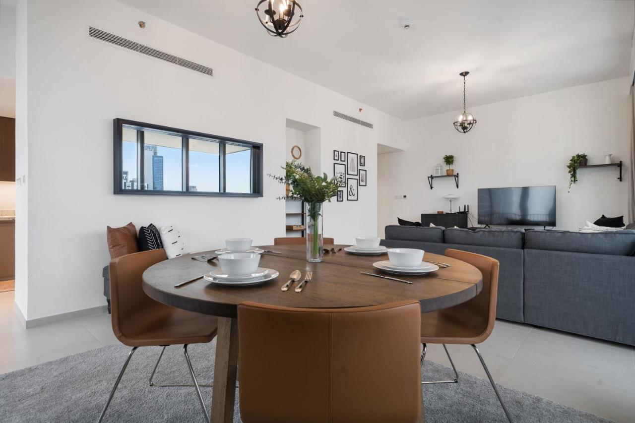 Breathtaking City Views From Dt Apt With Terrace Dubai Esterno foto